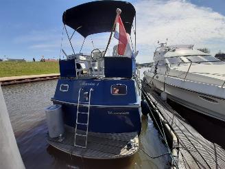 krockskadad bil auto Motorboot Micra Neptunus polyester boot 1980/1