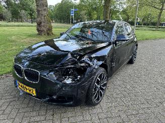 krockskadad bil motor BMW 1-serie  2014/1