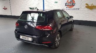 krockskadad bil bromfiets Volkswagen e-Golf E-GOLF 136 PK AUT .... 2017/5